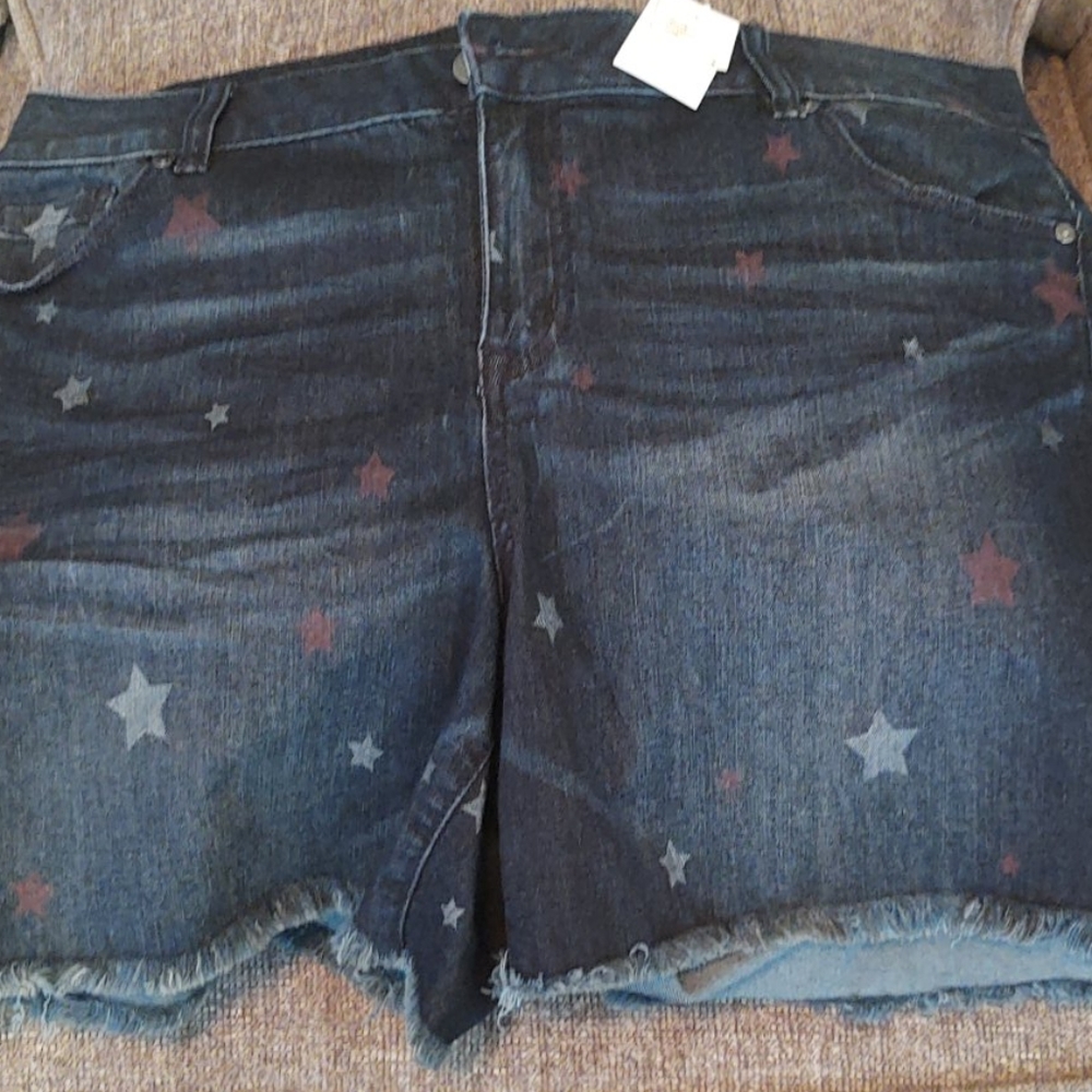 LB girlfriend stars denim shorts sz16 NWT
